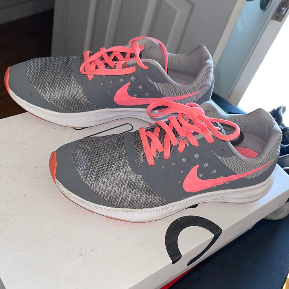 Nike Downshifter 7 sneakers